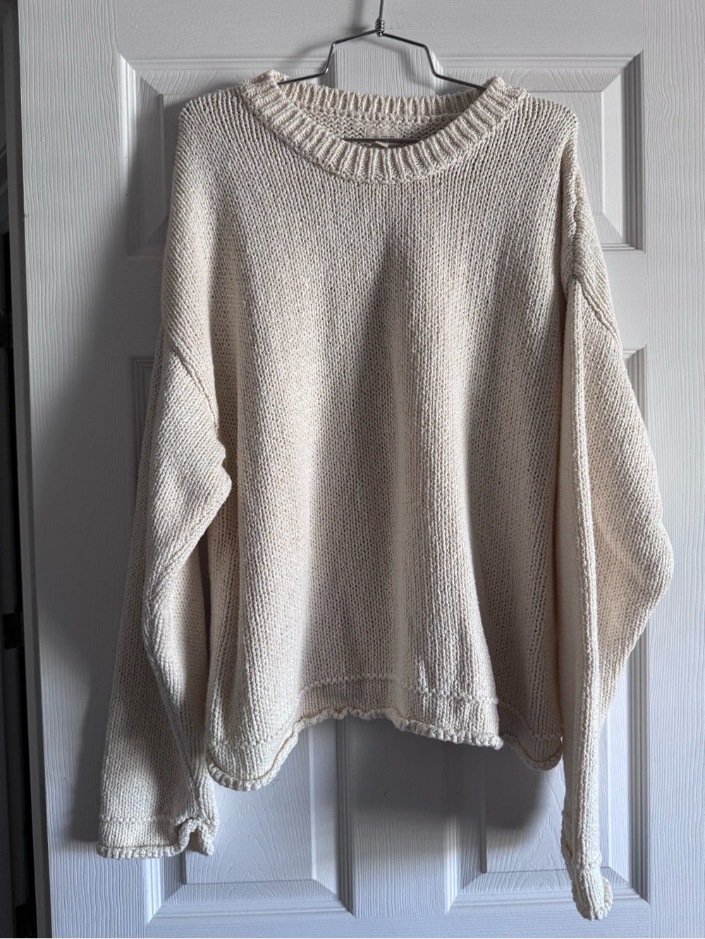 Pilcro Oversized Crewneck Sweater. Cream. Large.